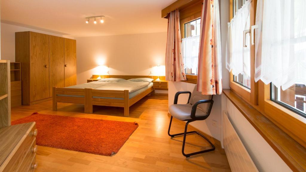 Haus Evita Saas-Grund Habitación foto